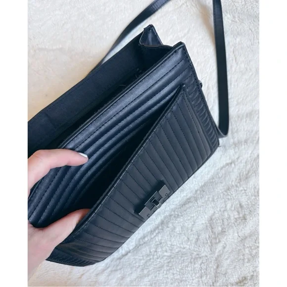 ALDO BLACK TOP HANDLE BAG - Picture 8 of 9